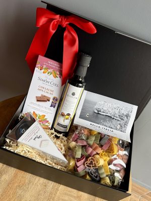 Essenza Italiana – cutie cadou gourmet cu produse italiene, fundă roșie – cadouri Iași azalee.ro