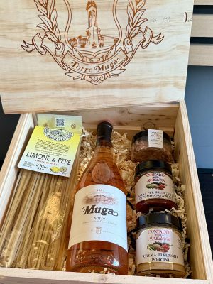 Rosé Prestige – cutie gourmet cu vin Muga Rioja și delicii italiene – cadouri Iași azalee.ro
